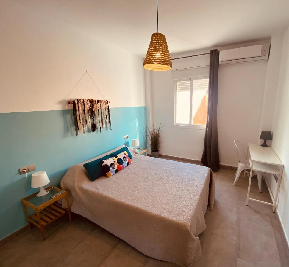 Apartamentos Chuita Playa مالقة المظهر الخارجي الصورة